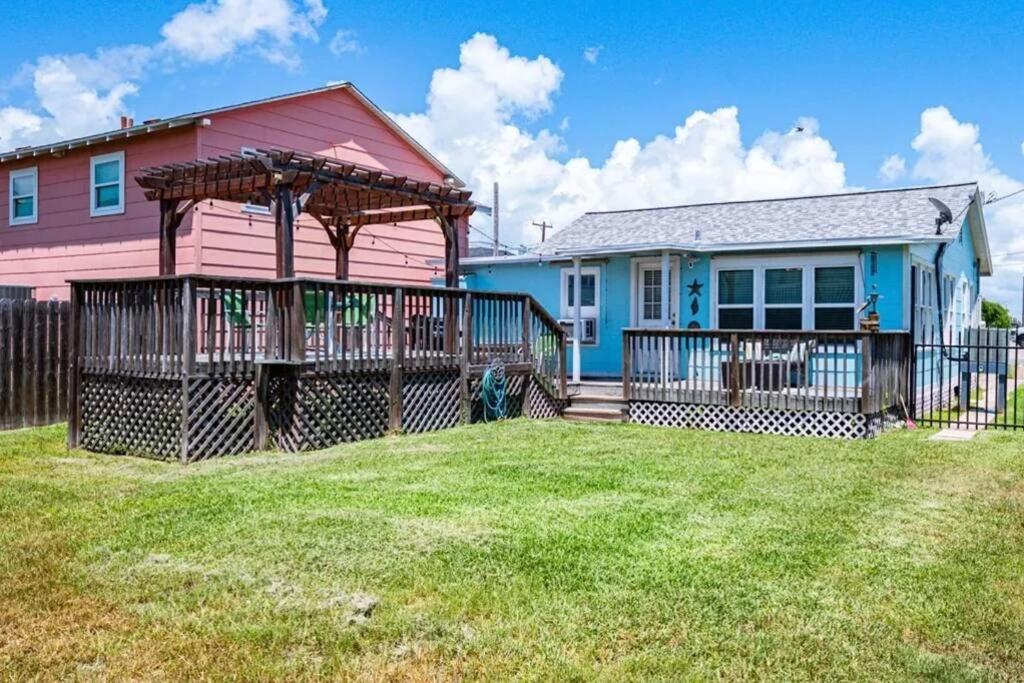The Cottage - Downtown ロックポート エクステリア 写真